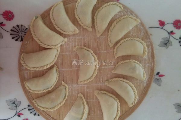 韭菜盒子的做法图解17