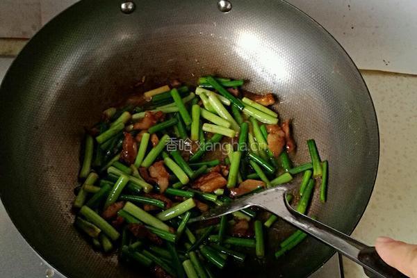 蒜苔炒肉的做法图解9