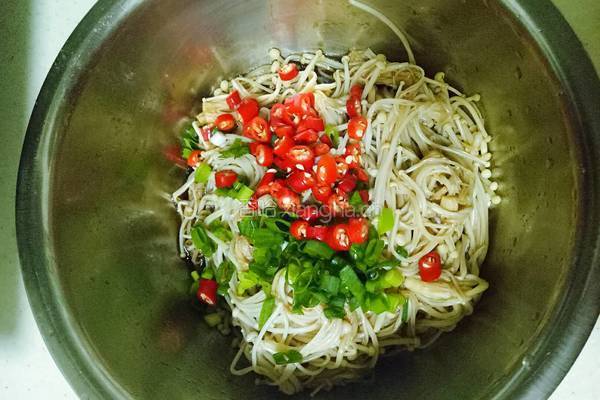 白灼金针菇的做法图解6