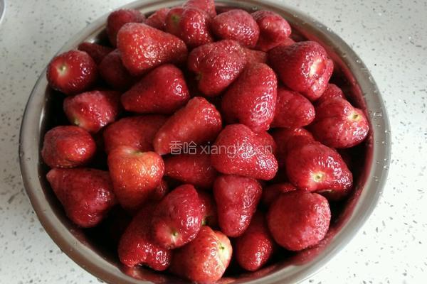 自制草莓酱的做法图解2