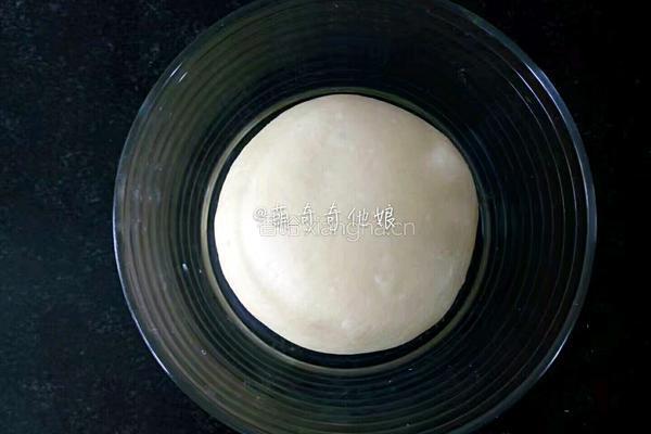 手撕肉松面包的做法图解3