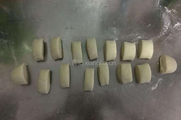 牛奶菊花馒头的做法图解7