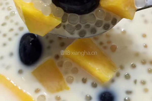 芒果葡萄西米露的做法图解3