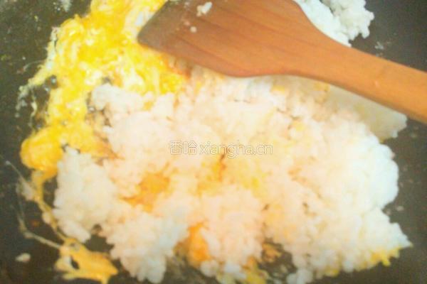 菠萝炒饭的做法图解4