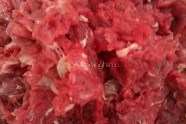小米辣炒牛肉的做法图解1