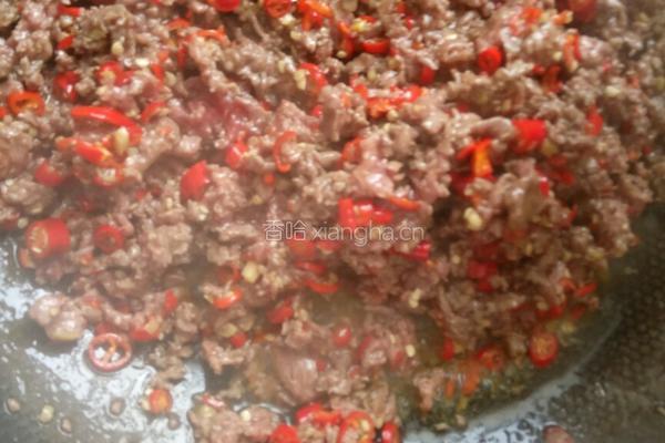 小米辣炒牛肉的做法图解5