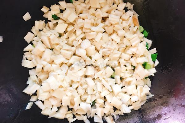 藕丁酱豆的做法图解5