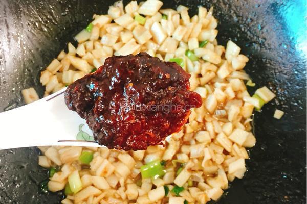 藕丁酱豆的做法图解7