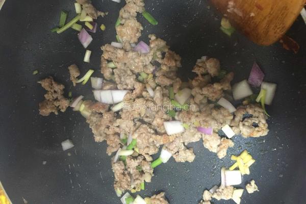 藕丁哨子面的做法图解6