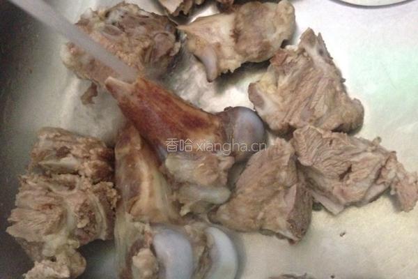 山药玉米猪骨汤的做法图解4