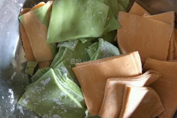 蔬菜汁饺子的做法图解12