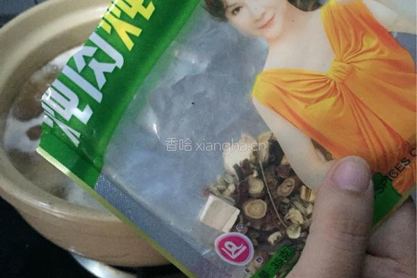 筒骨羊肚菌汤的做法图解8