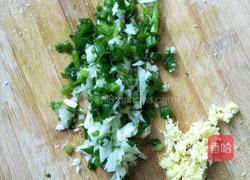 韭菜虾皮芝麻馅包子的做法图解2