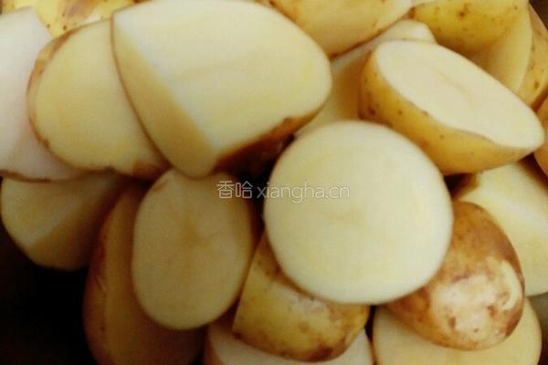 土豆排骨的做法图解2