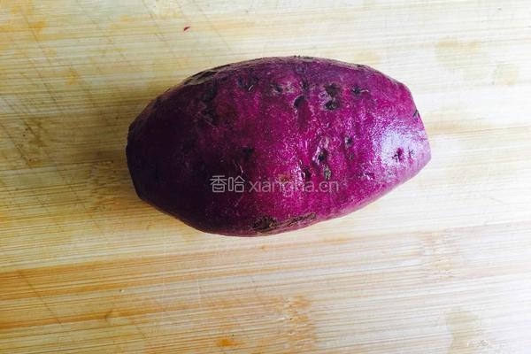 紫薯黑芝麻汤圆的做法图解1