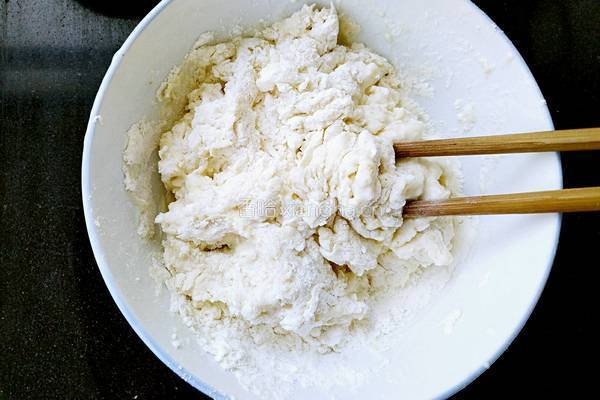 奶香蜗牛卷的做法图解3