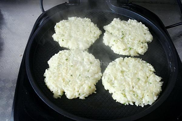 煎米饼的做法图解8