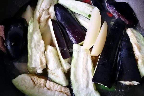 「Cathy边吃边营养」茄子炖土豆鲜香版的做法图解7