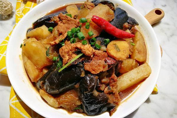「Cathy边吃边营养」茄子炖土豆鲜香版的做法图解10