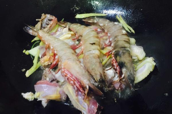 干逼鸡肉大虾的做法图解8