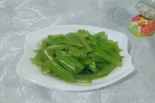 凉拌芹菜的做法图解6