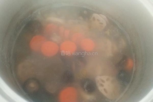 养生三鲜汤的做法图解4