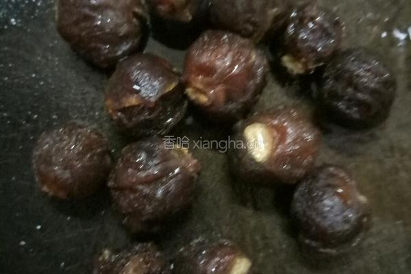 银耳木瓜羹的做法图解2