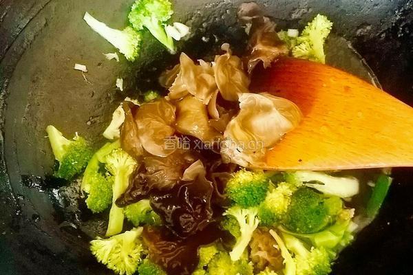 蚝油西蓝花的做法图解5