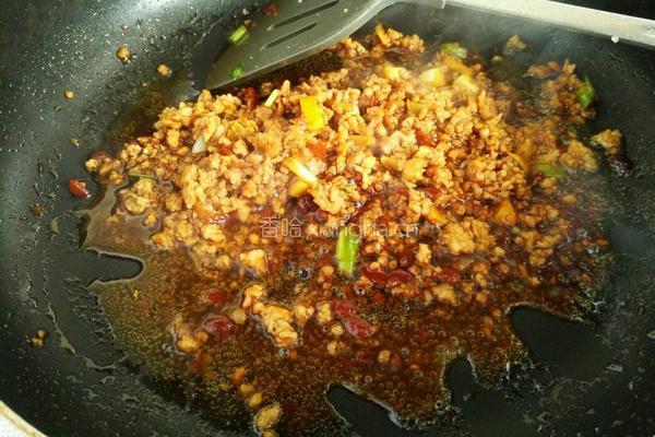 肉末炒大白菜的做法图解8