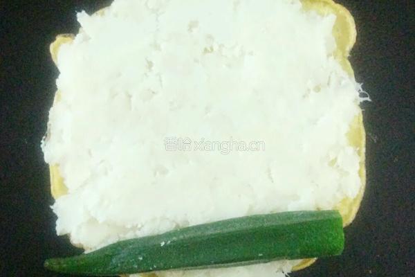 宝宝辅食（10个月以后的宝宝都适合哦）山药秋葵鸡蛋卷的做法图解5