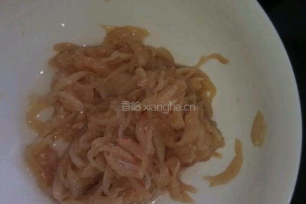 鸡丝蒜黄面的做法图解2
