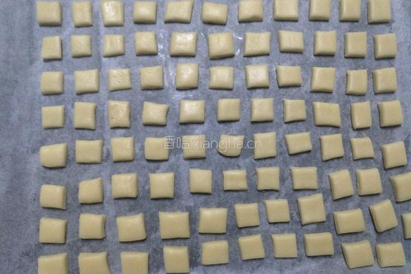 牛奶小方块饼干的做法图解9