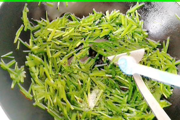 韭菜炒粉丝的做法图解7