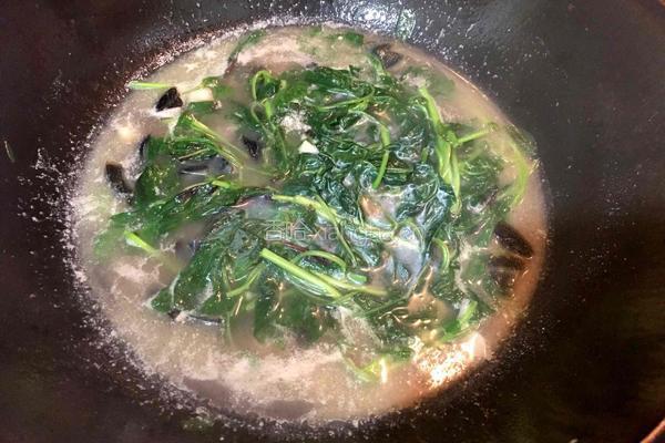 苋菜煮皮蛋的做法图解6
