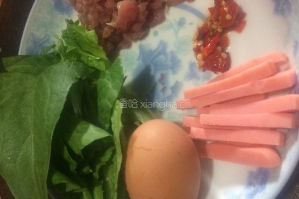 肉丝炒米粉的做法图解2