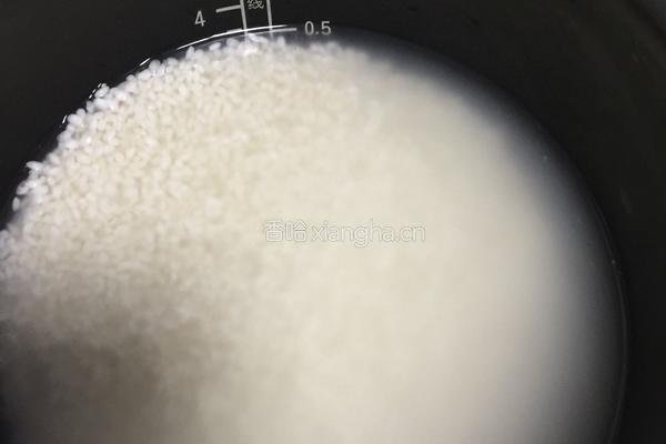 牛肉抓饭的做法图解1