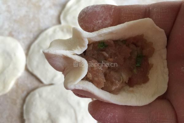麦穗包子(牛肉萝卜馅儿)的做法图解10