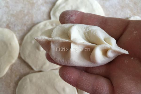 麦穗包子(牛肉萝卜馅儿)的做法图解12