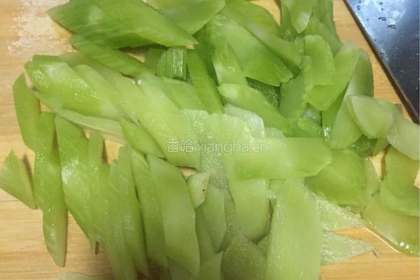 莴笋的做法图解2