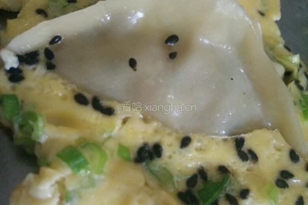 煎饺抱蛋的做法图解7