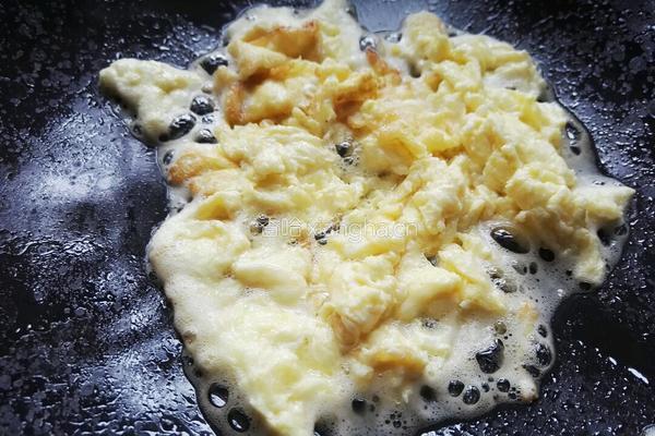 番茄鸡蛋炒泡面的做法图解5