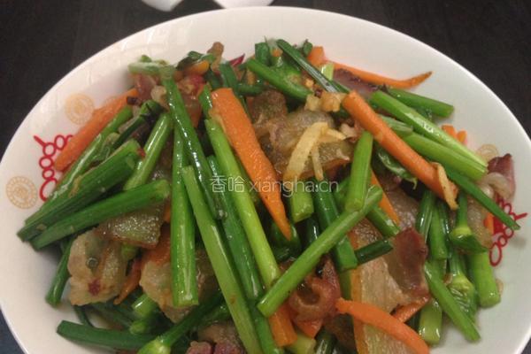 腊肉炒韭菜苔的做法图解7