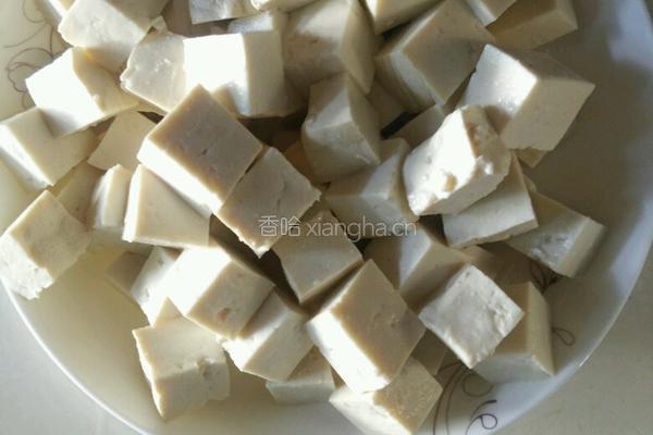 番茄豆腐的做法图解1
