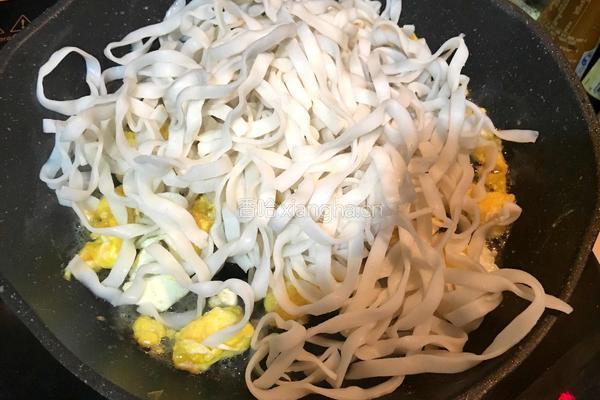 鸡蛋炒米粉的做法图解4