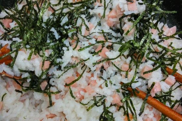 芝士培根饭卷的做法图解4