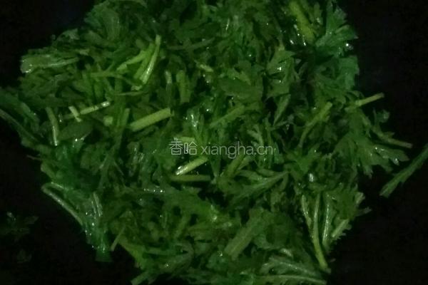 炒茼蒿的做法图解2
