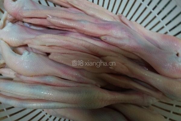 糯香鸭掌的做法图解1