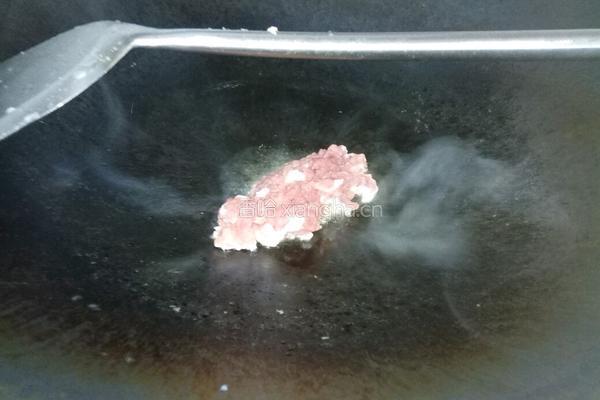 鸡蛋肉末红薯叶荞麦面的做法图解1