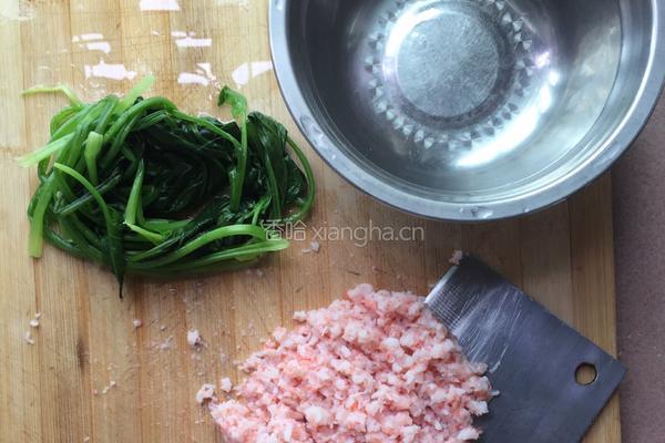 菠菜虾仁筒骨粥的做法图解1