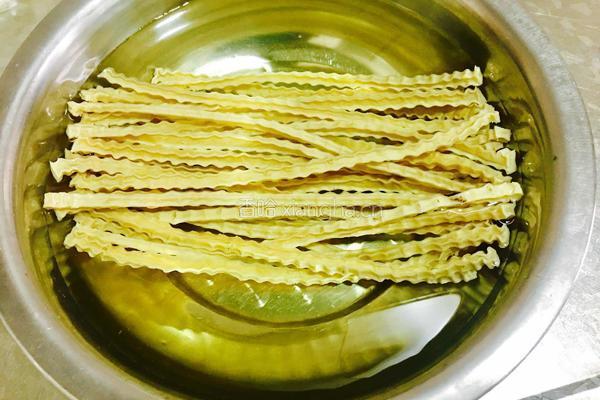 茴香炒荞丝的做法图解3
